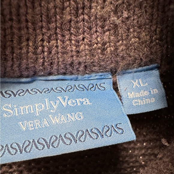 XL Simply Vera Vera Wang Purple Metallic Sweater - Picture 3 of 5